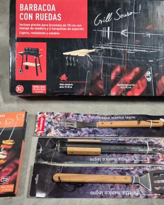 Barbecue grill con ruote, con accessori