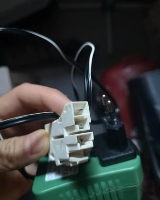 carica batteria peg Perego 