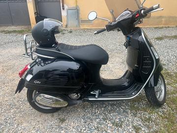 Vespa 300