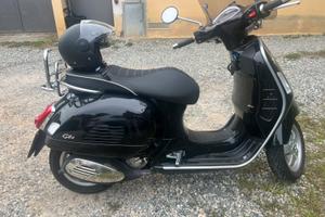 Vespa 300