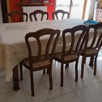 Tavolo con 6 sedie 