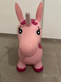 Unicorno gonfiabile