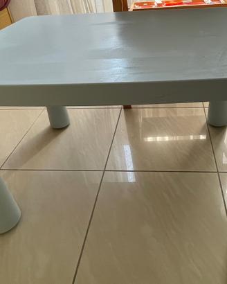 Tavolino ikea bambino  + sedie