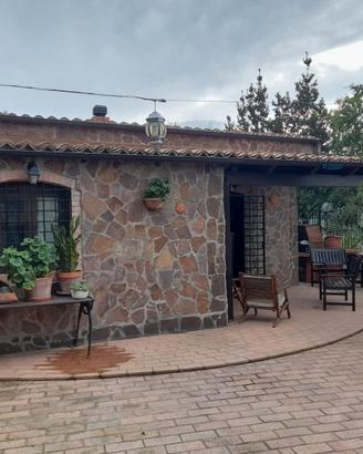Splendida villetta con frutteto bio