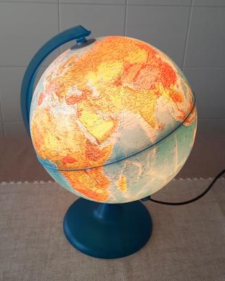 Mappamondo luminoso