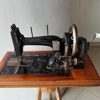 macchina da cucire vintage 