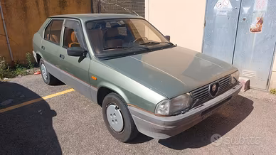 Alfa 33 Quadrifoglio Oro 