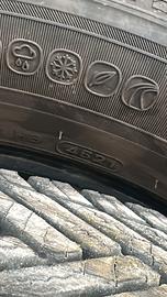 5 Gomme Hankook  225/60 r18 100h