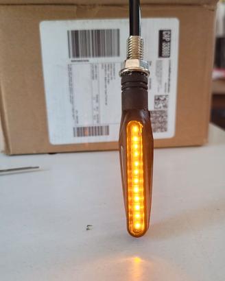 Frecce led per moto  ben visibili