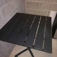 TRE TAVOLI DA ESTERNO IN FERRO 