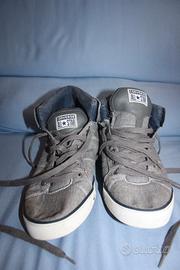 Sneakers Converse All Star grigie.