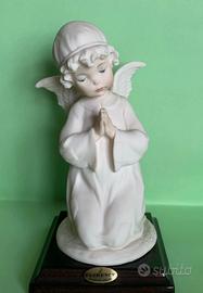 Statuina in porcellana Capodimonte