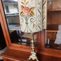 Lampada antica da tavolo in ottone