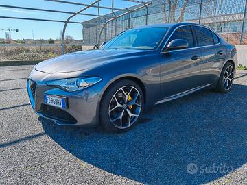 Alfa Romeo Giulia 2.2 Turbo Diesel - 84.000 km