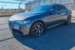 Alfa Romeo Giulia 2.2 Turbo Diesel - 84.000 km