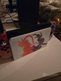 Nintendo Switch OLED Pokemon Scarlatto e Violetto