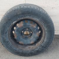 CERCHI E GOMME IN FERRO DA 16 PER NISSAN QASHQAI