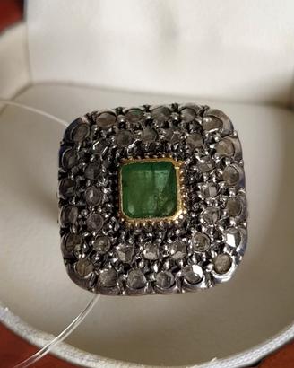 Antico anello oro argento diamanti smeraldo