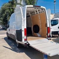 IVECO DAILY 35S14 PASSO 3520 H3 CON PEDANA CARICAT