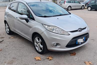 Ford Fiesta Ikon 1.4 TDCi 70CV 5 porte