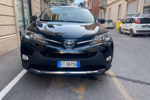 Toyota Rav4 IV 20132.2 d-4d Lounge 4wd Cerchi inv.