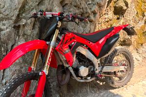 Honda cr125r