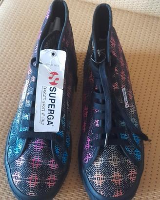 Scarpe Superga