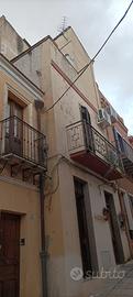Casa indipendente IN CENTRO STORICO DI 90 mq