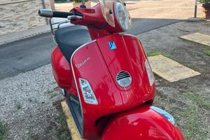 VESPA GTS250