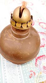 Antica lampada ad olio