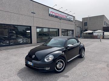 Volkswagen Maggiolino Cabrio 1.6 tdi Design 105cv 