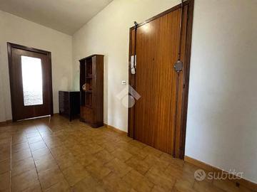 3 LOCALI A CARMAGNOLA