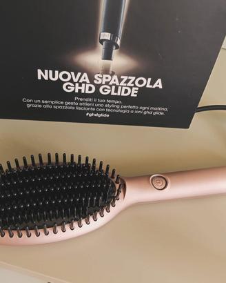 Spazzola GHD Glide versione rosa 