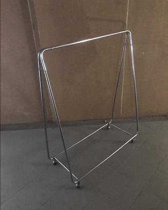 Carrello espositore in acciaio con ruote