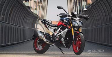 Tvs RTR 310 LA NIKED CHE NON TI ASPETTI
