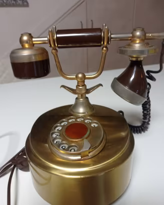 Telefono Antico colore bronzo