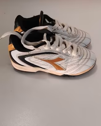 Scarpe calcetto bambino tg. 37