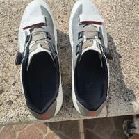 scarpe in carbonio per bici da corsa