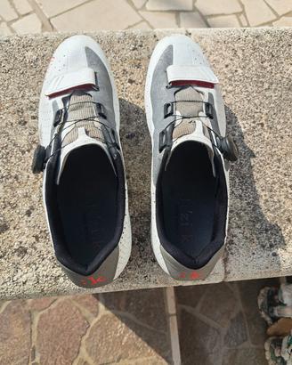 scarpe in carbonio per bici da corsa
