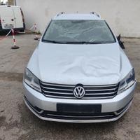 VW PASSAT VARIANT 365 2.0 TDI 140CV -ricambi