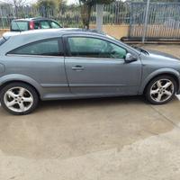 Opel Astra GTC