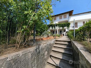 CASA SEMINDIPENDENTE A GIAVENO