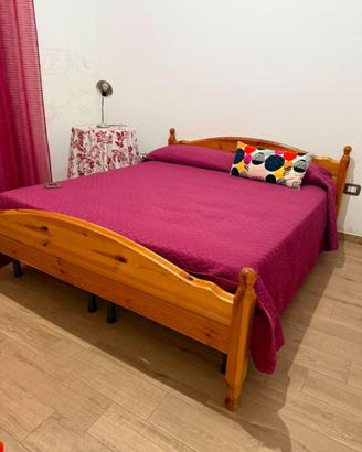 Camera da letto in legno completa