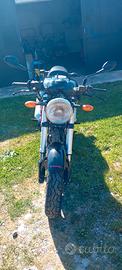 Moto ducati monster