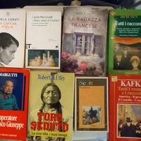 Stock libri assortiti 