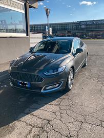 Ford mondeo vignale sedan