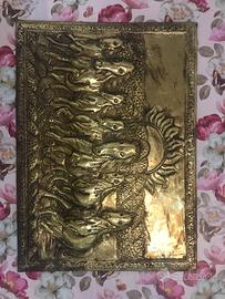 Decorazione da parete 7 cavalli in ottone – forza,
