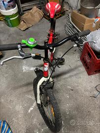 bici per bambino con solo sella rovinata 