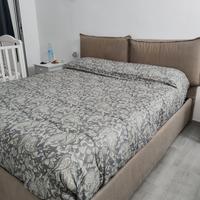 Letto matrimoniale con cassettone