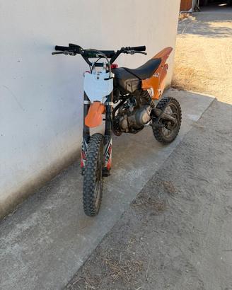 Pit bike 